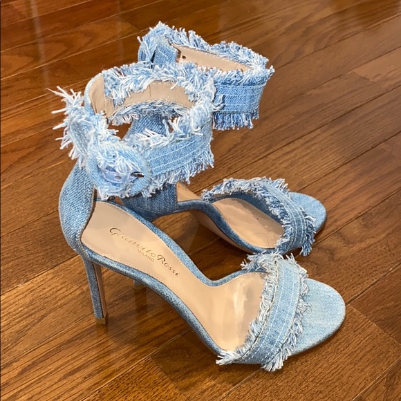 GIANVITO ROSSI Lola frayed denim sandals - Picture 5 of 12